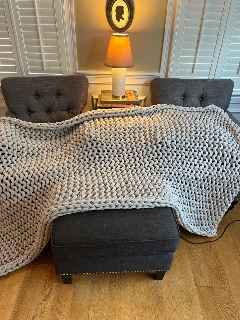 Bearaby Weighted Blanket in Moonstone Grey - Picture 7 of 7